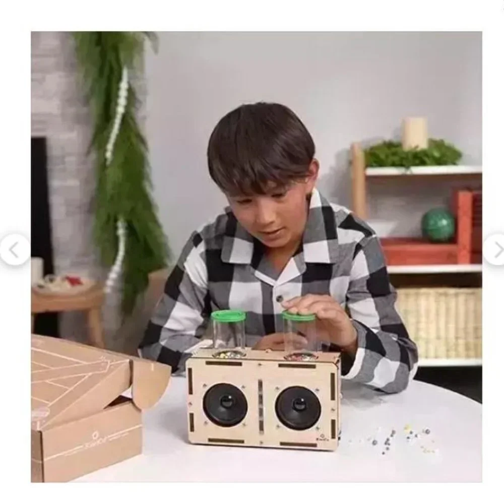 NEW KiwiCo. Kiwi Co. Kinetic Lights Speaker Science Kit STEM Engineering circuit